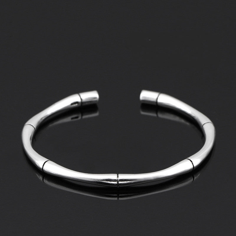 Brazalete geométrico plateado de cobre abierto con torcedor de cobre al por mayor